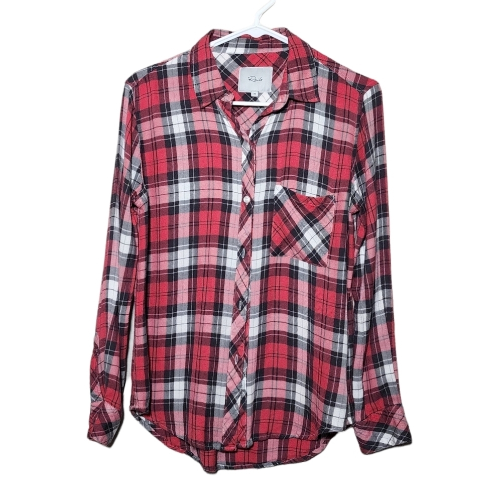 RAILS Hunter Plaid‎ Button front shirt in scarlet ash & white Model Off-Duty XS